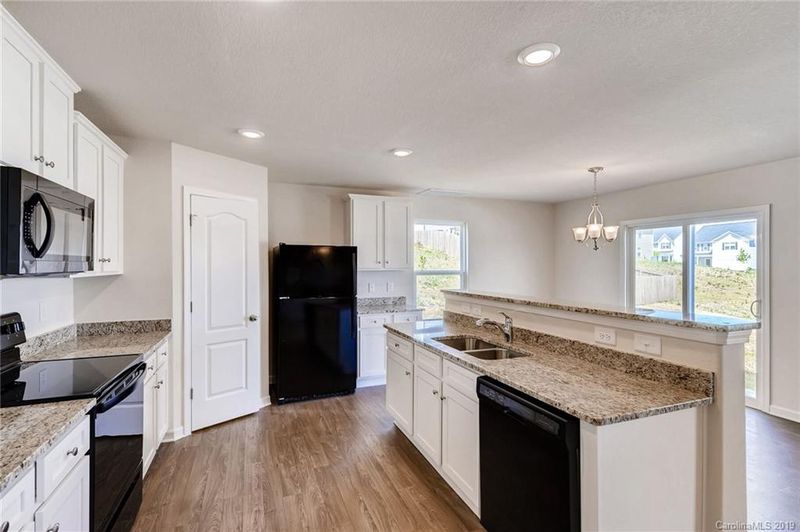 3916 Rosfield Dr, Charlotte, NC 28214