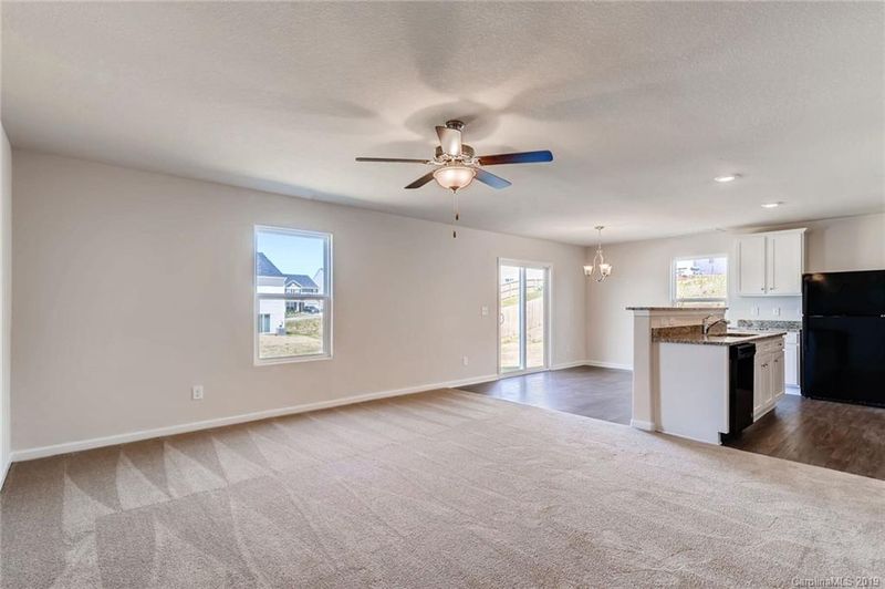 3229 Ellingford Rd, Charlotte, NC 28214