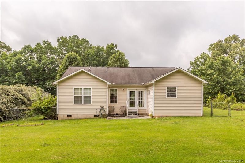 141 Brookview Rd, Statesville, NC 28625