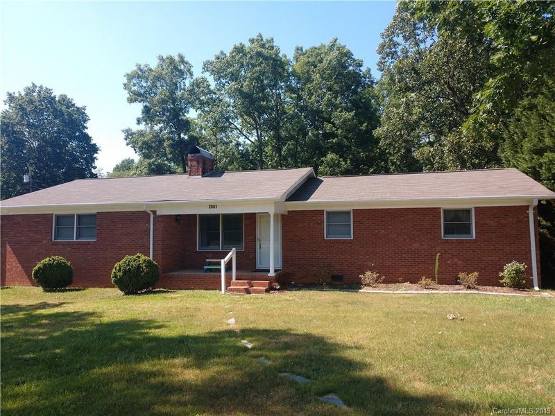 2001 Moose Rd, Kannapolis, NC 28083