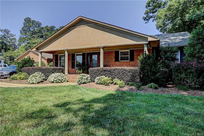 301 Roy Eaker Rd, Cherryville, NC 28021