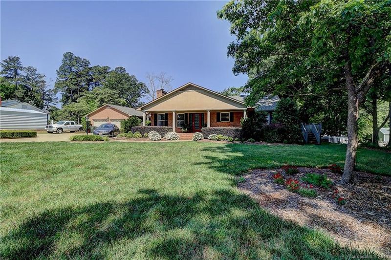 301 Roy Eaker Rd, Cherryville, NC 28021