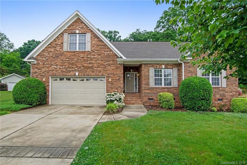 111 Covey Ln, Troutman, NC 28166