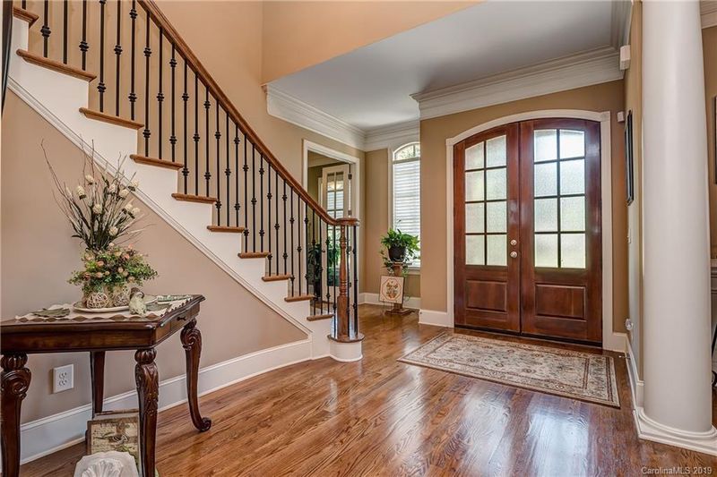 2024 Fitzhugh Ln, Matthews, NC 28104
