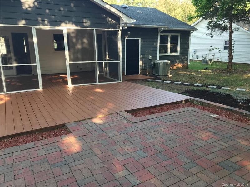 3707 Cedar Hill Dr, Charlotte, NC 28273