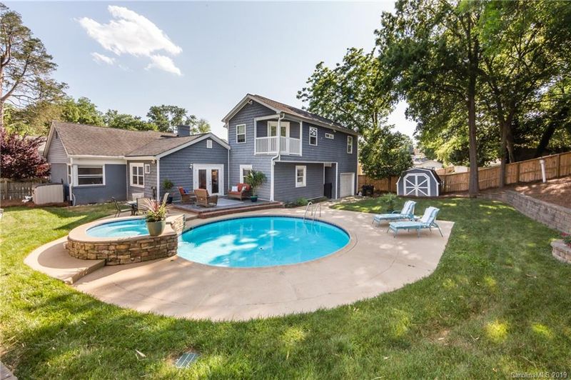 1121 Yale Pl, Charlotte, NC 28209