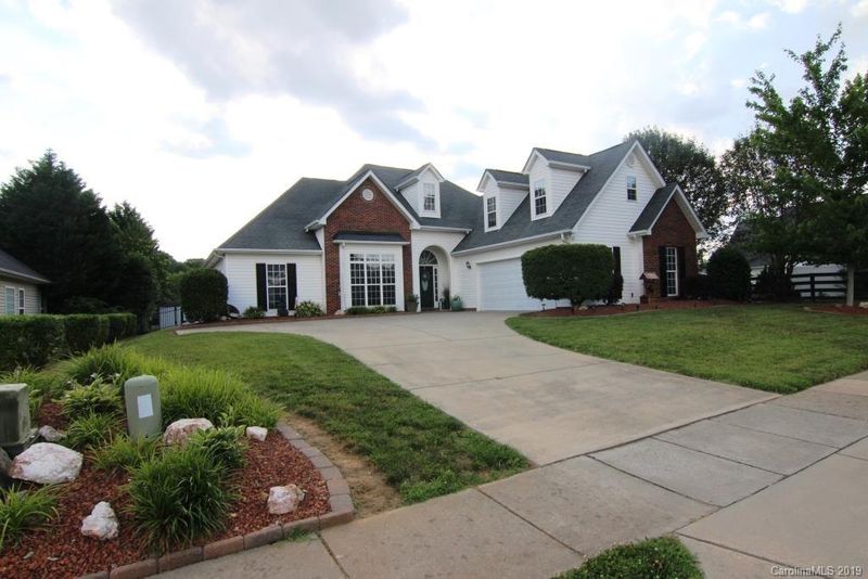 1002 Coral Bell Ct, Monroe, NC 28110