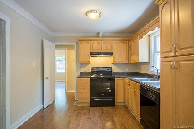 2522 Purser Dr, Charlotte, NC 28215