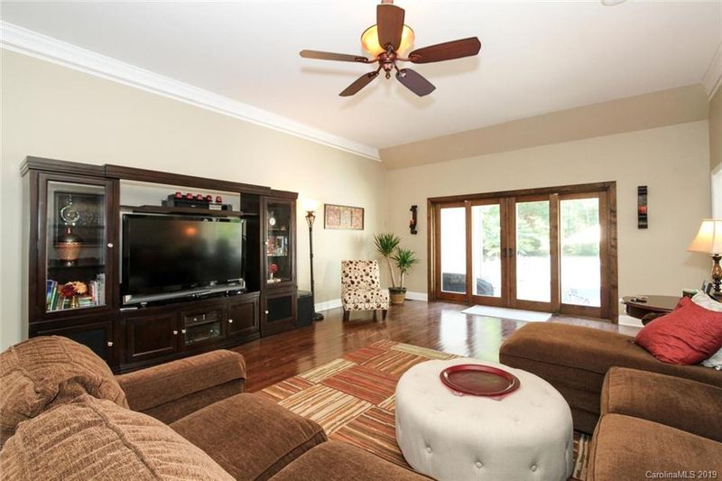 6693 Little Branch Dr, York, SC 29745