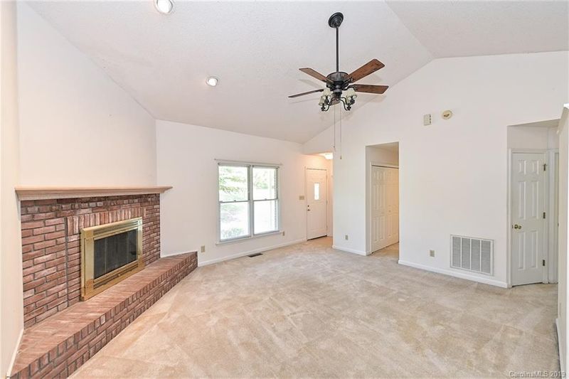 557 Forest Way Dr, Fort Mill, SC 29715