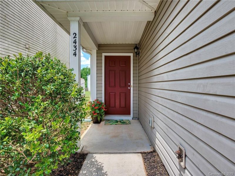 2434 Buckleigh Dr, Charlotte, NC 28215