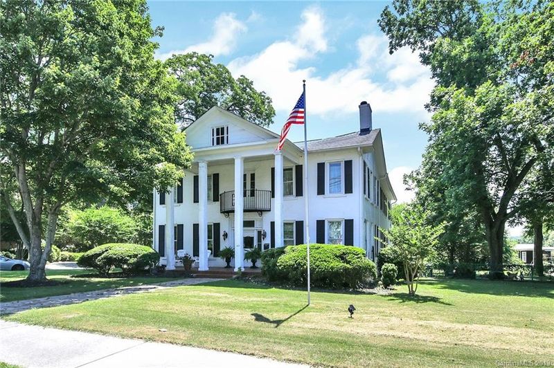 143 York St, Chester, SC 29706