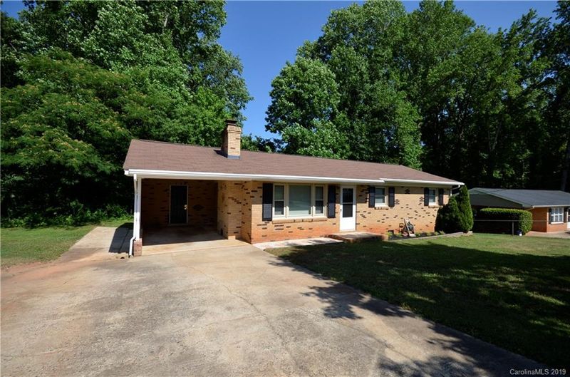1902 Alpine Ln, Gastonia, NC 28054