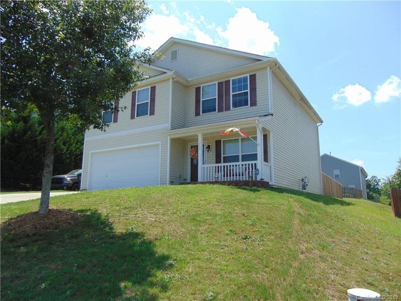 717 Overlook Rd, Lowell, NC 28098