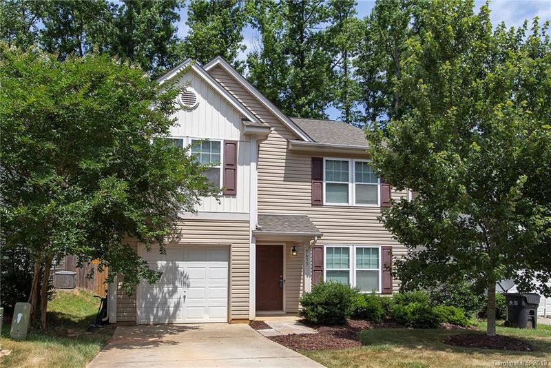 5633 Idlewild Rd, Charlotte, NC 28227