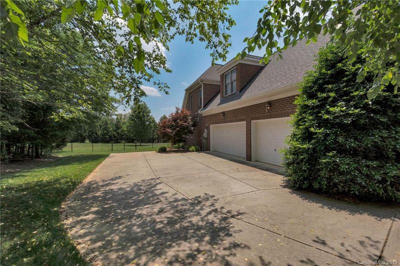401 Conaway Ct, Waxhaw, NC 28173