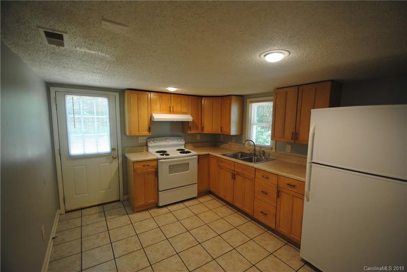 3437 Tappan Pl, Charlotte, NC 28205