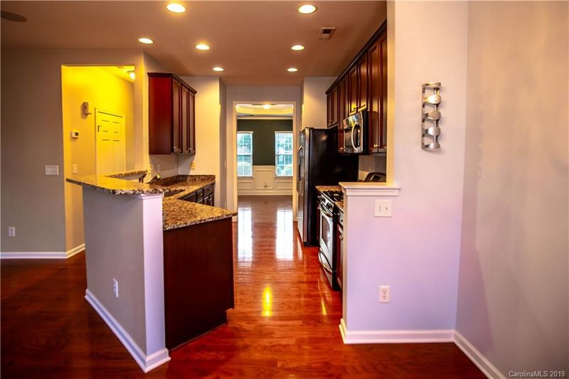 6539 Central Pacific Ave, Charlotte, NC 28210