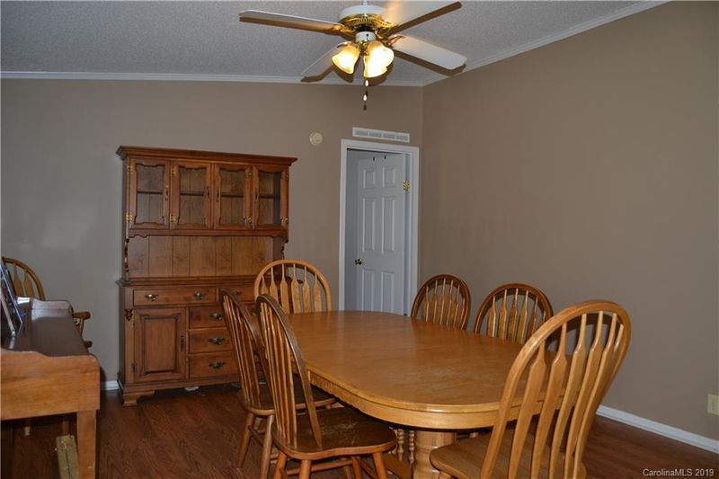 111 Stagecrest Dr #4, Harmony, NC 28634
