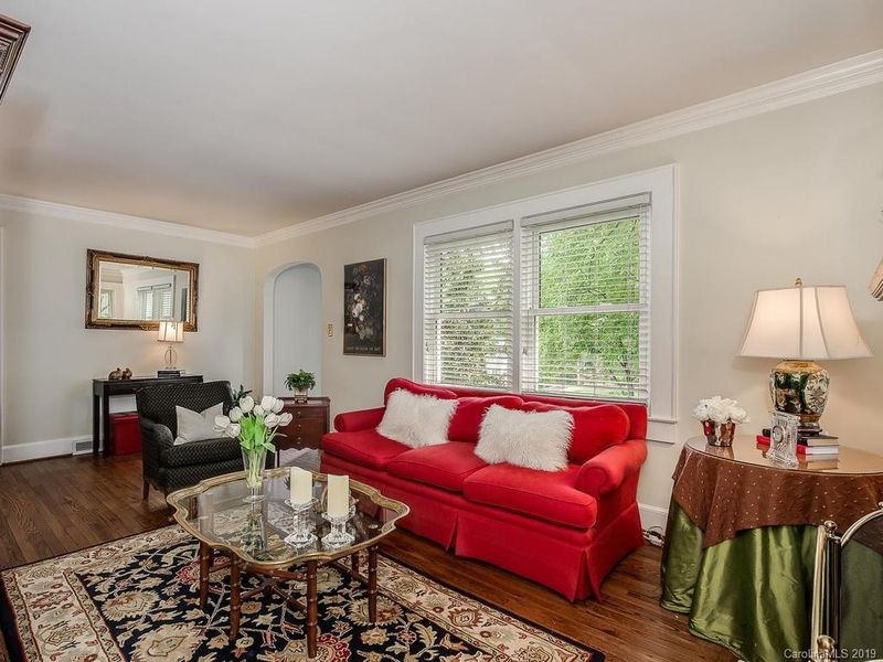 225 Wales Ave, Charlotte, NC 28209