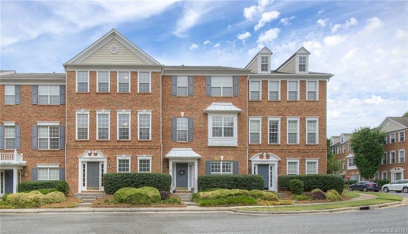 10424 Winslet Dr, Charlotte, NC 28277