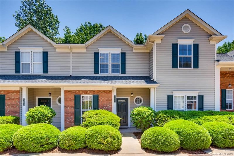 9411 Kimmel Ln, Charlotte, NC 28216