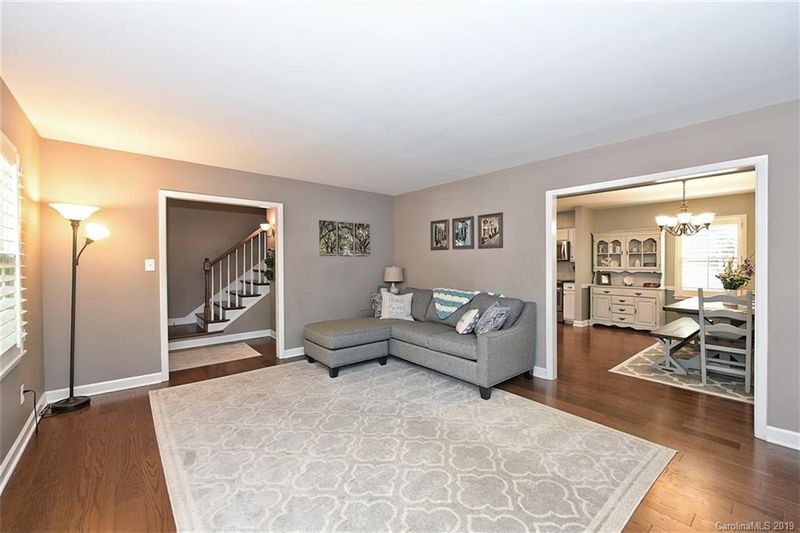 1401 Renfrow Ln, Charlotte, NC 28270