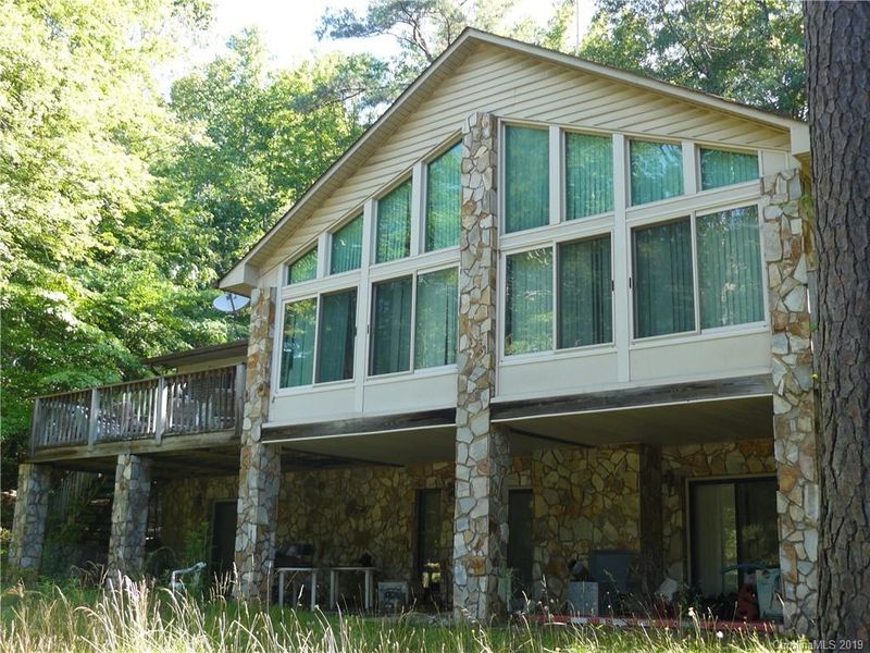 1439 Langdon Rd, Sherrills Ford, NC 28673