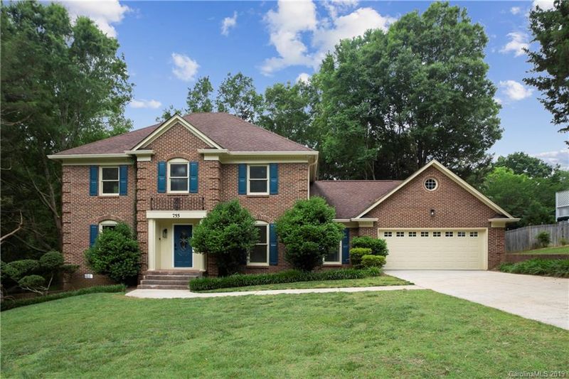 755 Charter Pl, Charlotte, NC 28211