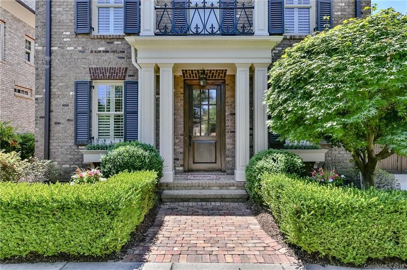 6801 Conservatory Ln, Charlotte, NC 28210