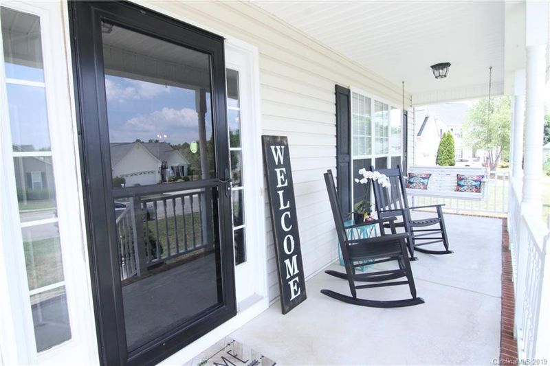 101 Brahman Ct, Dallas, NC 28034
