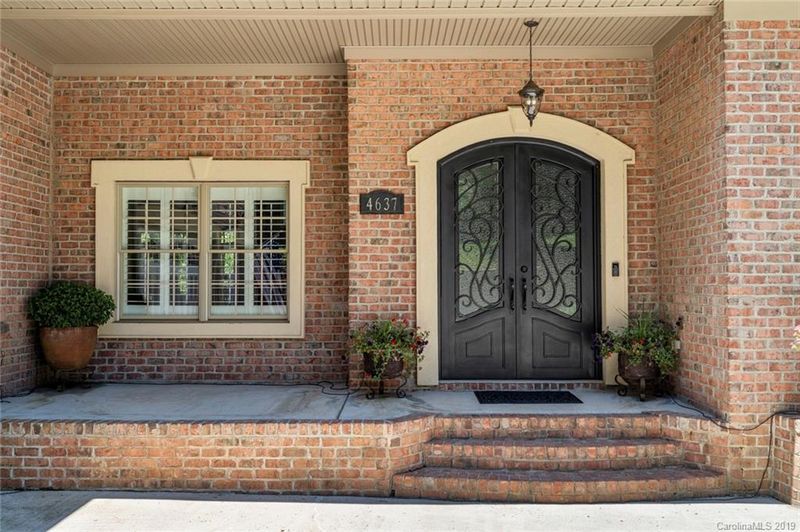 4637 River Bluff Ct, Charlotte, NC 28214