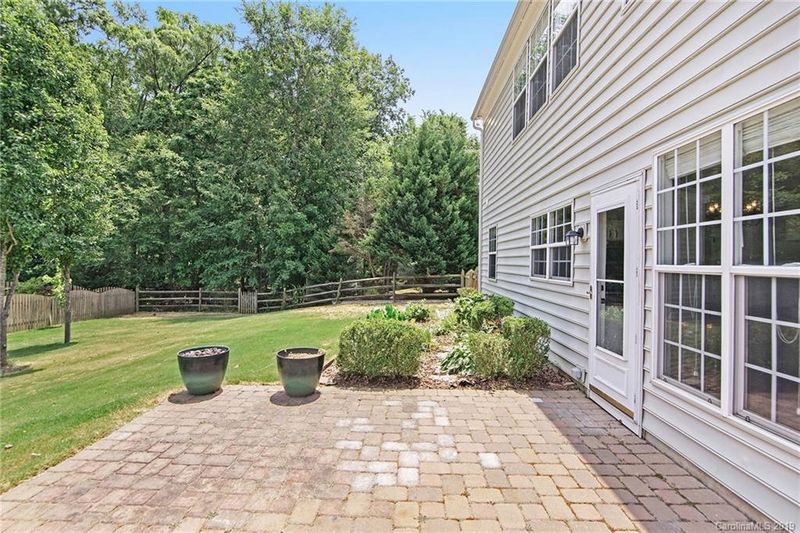 7618 Rathburn Ln, Charlotte, NC 28277