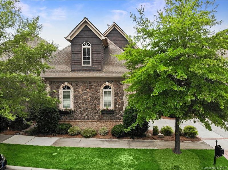 2532 Olde White Ln, Charlotte, NC 28226