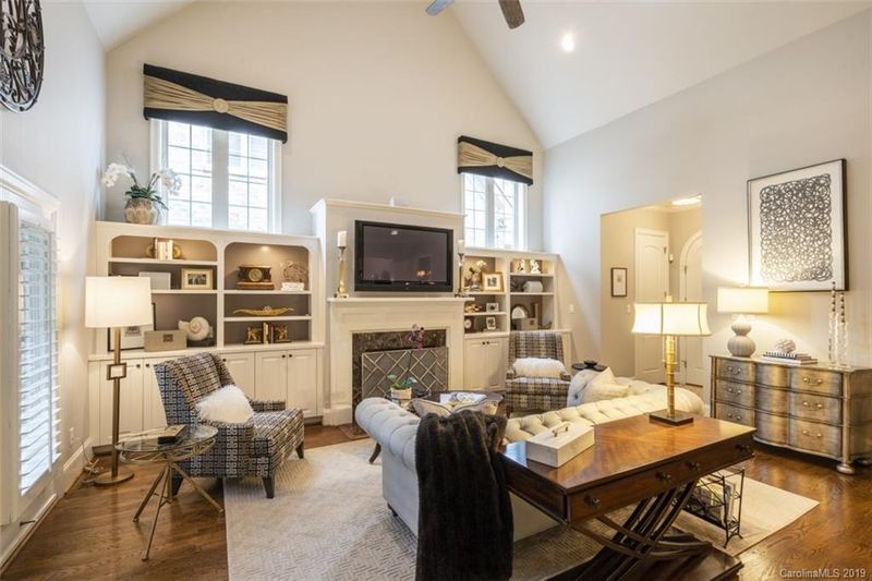 2532 Olde White Ln, Charlotte, NC 28226