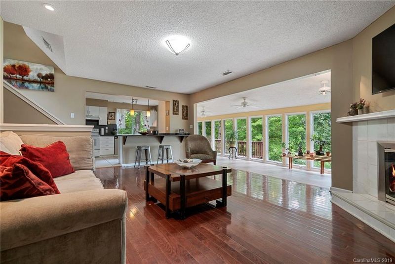 2066 Marquesas Ave, Tega Cay, SC 29708