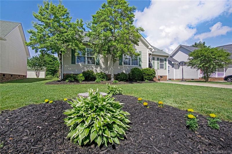 1063 Braxton Dr, Concord, NC 28025