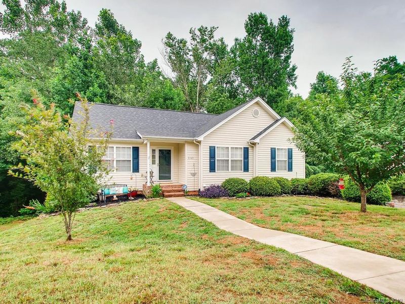 7143 Marlin St, Gastonia, NC 28056