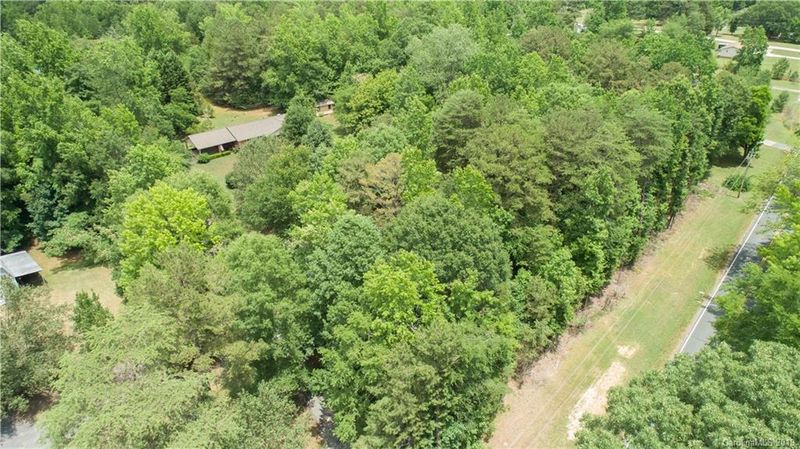 2256 Lawrence Rd, Clover, SC 29710