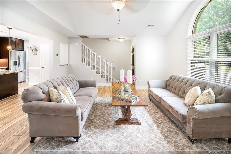 270 Deerfield Dr, Mooresville, NC 28115
