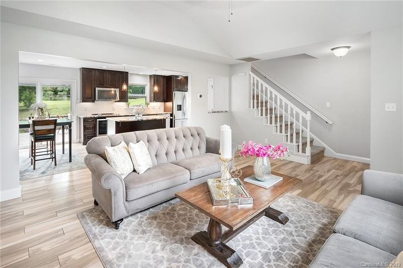 270 Deerfield Dr, Mooresville, NC 28115