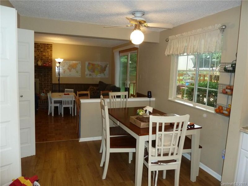 604 Bundy Cir, Charlotte, NC 28211