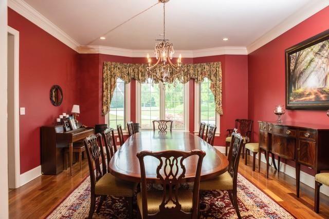 1310 James Farm Rd, Hickory, NC 28602