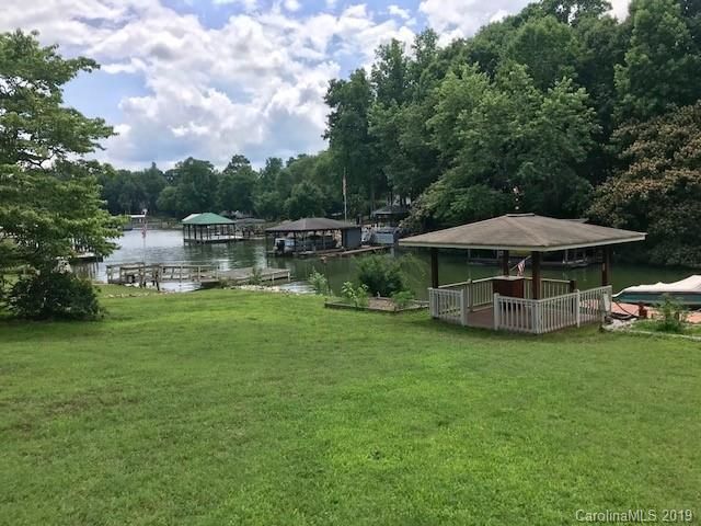 8252 Blades Trl, Denver, NC 28037