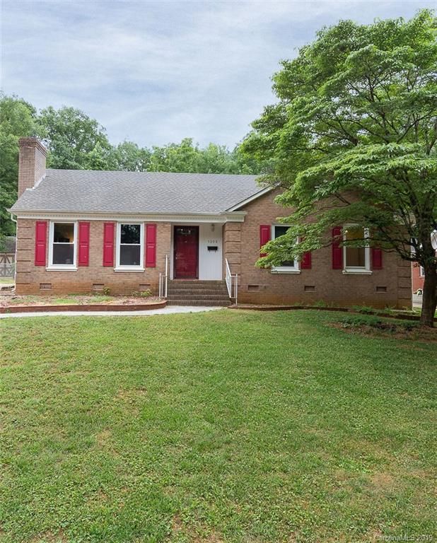 5208 Grafton Dr, Charlotte, NC 28215