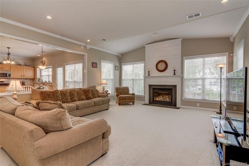 7716 Raynor Rd, Charlotte, NC 28277