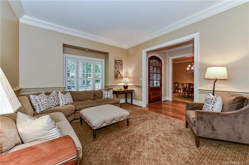 1636 Sterling Rd, Charlotte, NC 28209