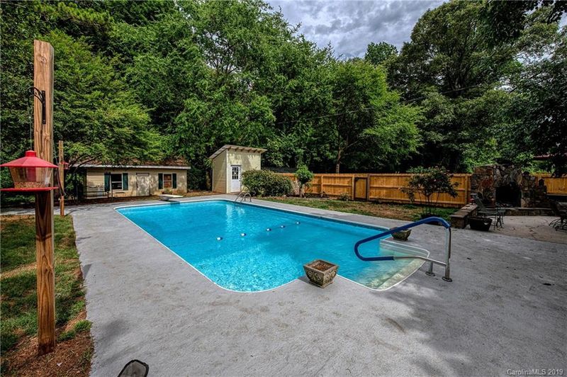 287 Mellon Rd, Belmont, NC 28012