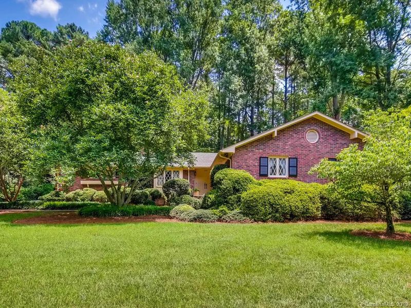 535 Pine Rd, Davidson, NC 28036