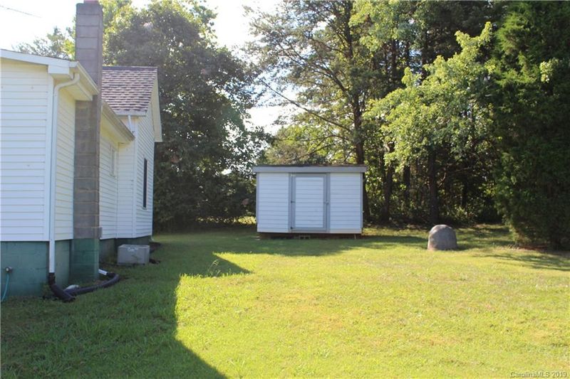 7987 Monbo Rd, Catawba, NC 28609